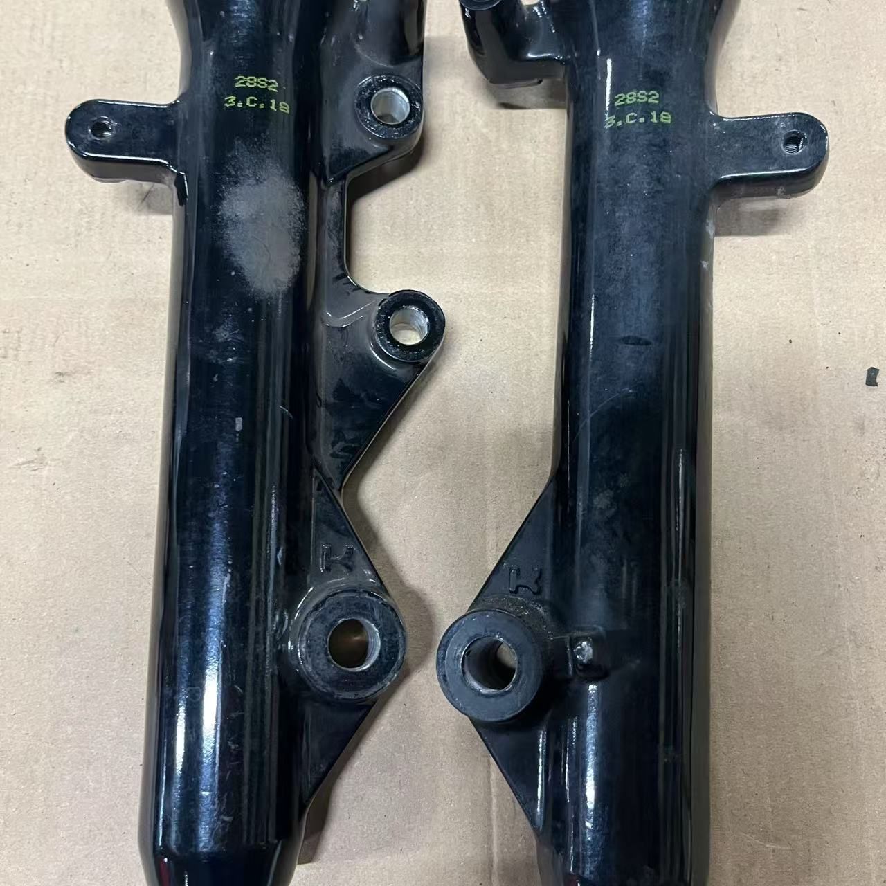 シルクサスペンション 2000 Kawasaki Ninja ZX12r front forks, fork tubes