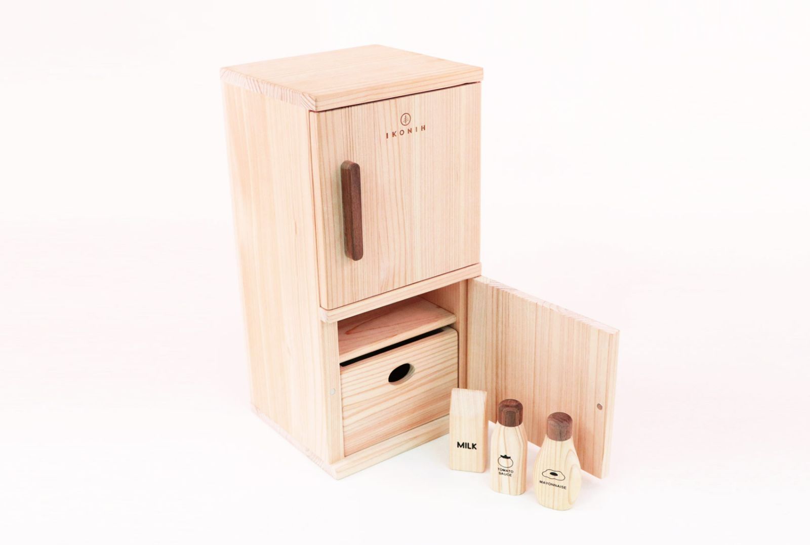 秋田木工 ダイニングチェア　佐藤オオキ　デザインオフィスnendo 秋田木工 ダイニングチェア佐藤オオキデザインオフィスnendo