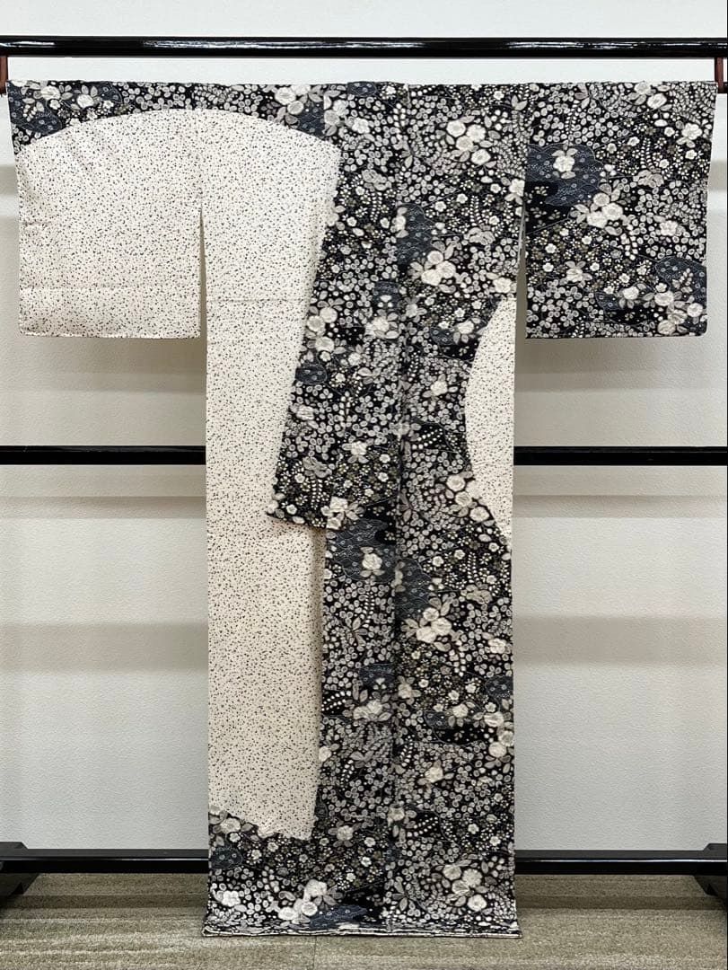 訪問着 辻ヶ花調 絞り加工 金彩 萩 正絹 躾糸付き X474 - メルカリ