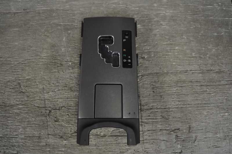 シフトパネル ドリンクホルダー センターコンソール 灰皿 GSE20 レクサス IS 250 S 前期 55620-53010 1A421-032G s021000C