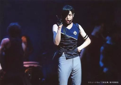 中古】生写真(男性) 荒木宏文(にっかり青江)/ライブフォト・横型・膝上