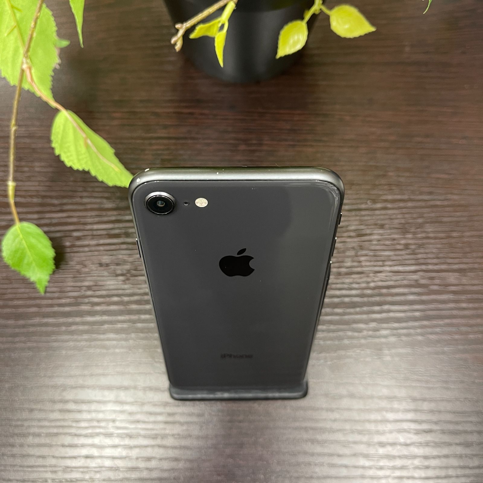 iPhone 8 スペースグレイ 64GB 国内SIMフリー 送料無料 - メルカリ