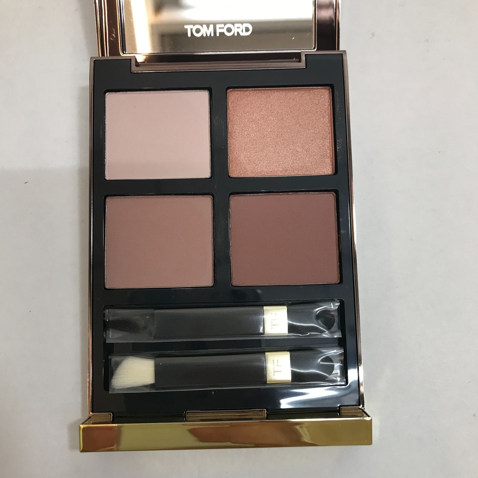 【未使用】TOM FORD アイカラークォード 31 スールサーブル トムフォード アイカラー クォード31 スールサーブル - メルカリ