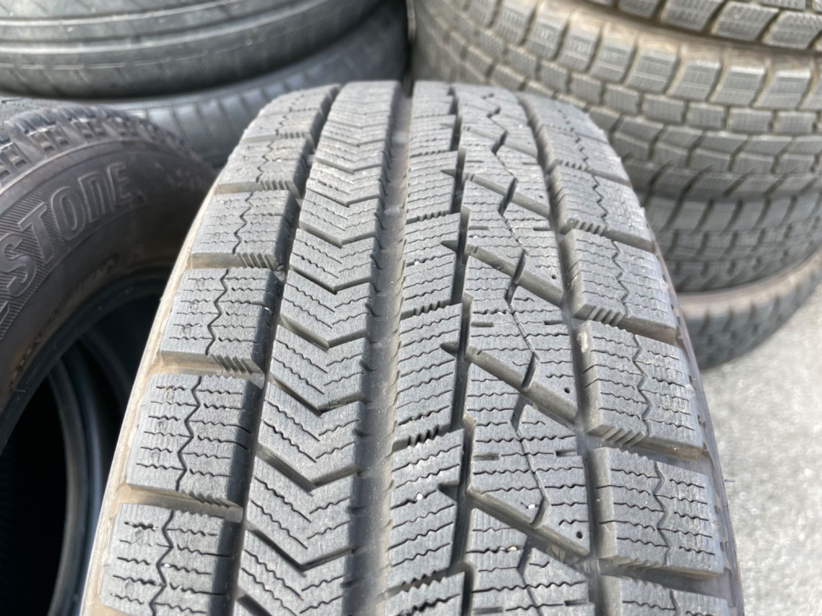 （F0128）中古スタッドレスタイヤ４本セット！155/65R14 ブリヂストンVRX 2019年製造！ウエイク、スペーシア、ワゴンR、タントなどに