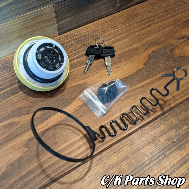 ガスキャップ キー付き E85 イエロー テザー JB64/JB74 ジムニー