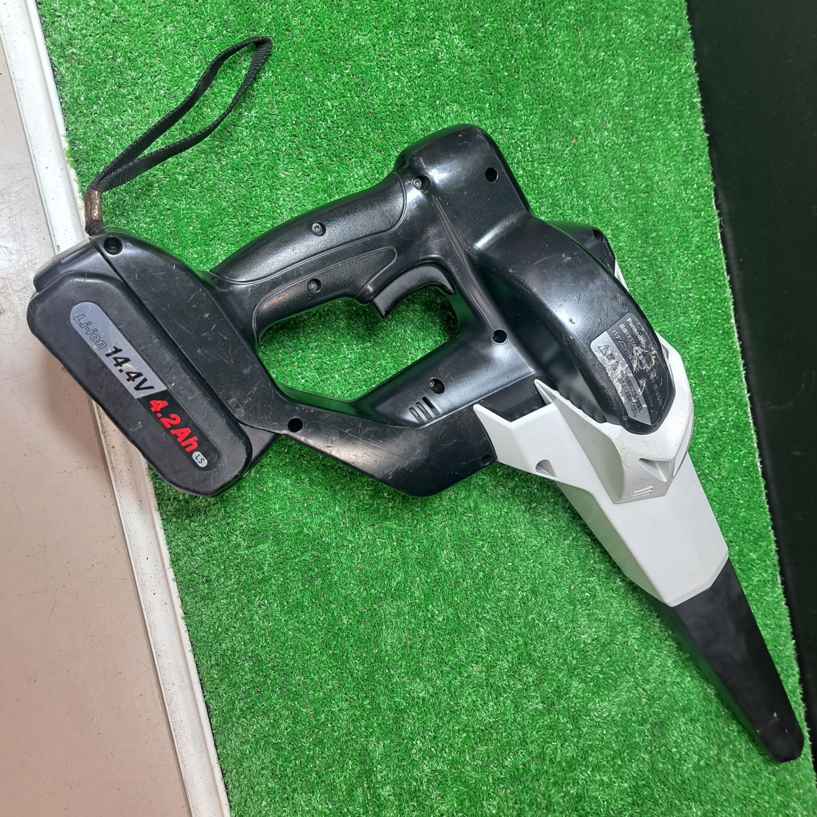 パナソニック Panasonic コードレスブロア EZ37A1 14.4V4.2Ahバッテリー付 岩槻店