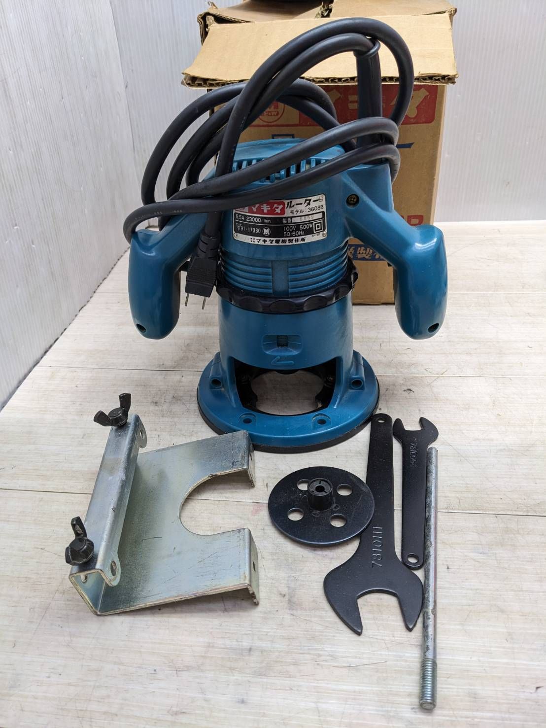S98906 makita マキタ 3608B ルーター 良い トリマー 建築