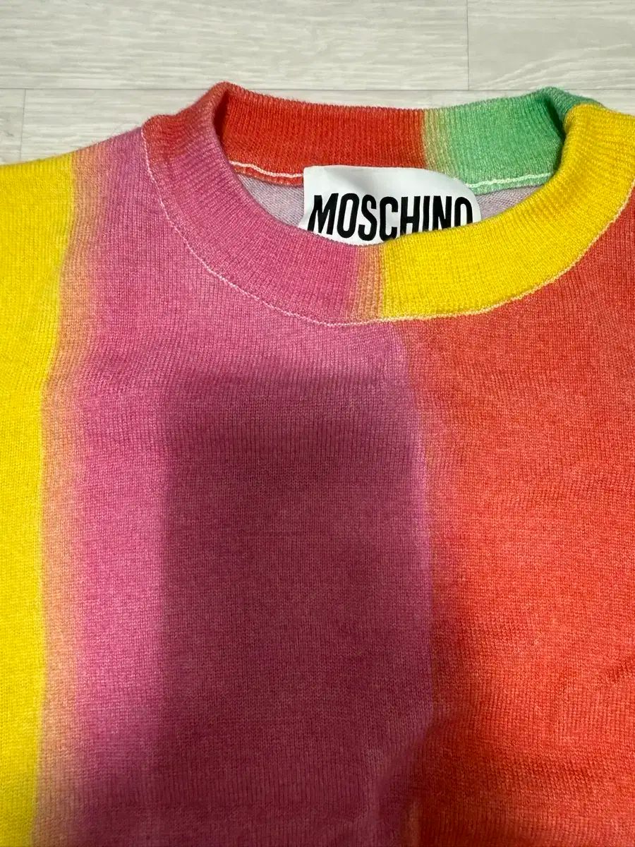 激安ブランド Moschino(モスキーノ) ニット - メルカリ トップス