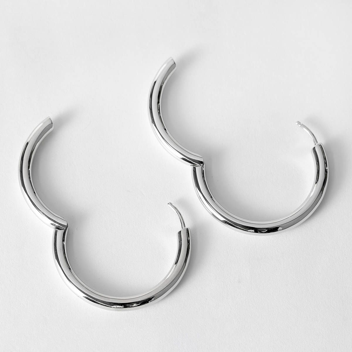 新品 トムウッド TOMWOOD ピアス Hoops Large シルバー - メルカリ 