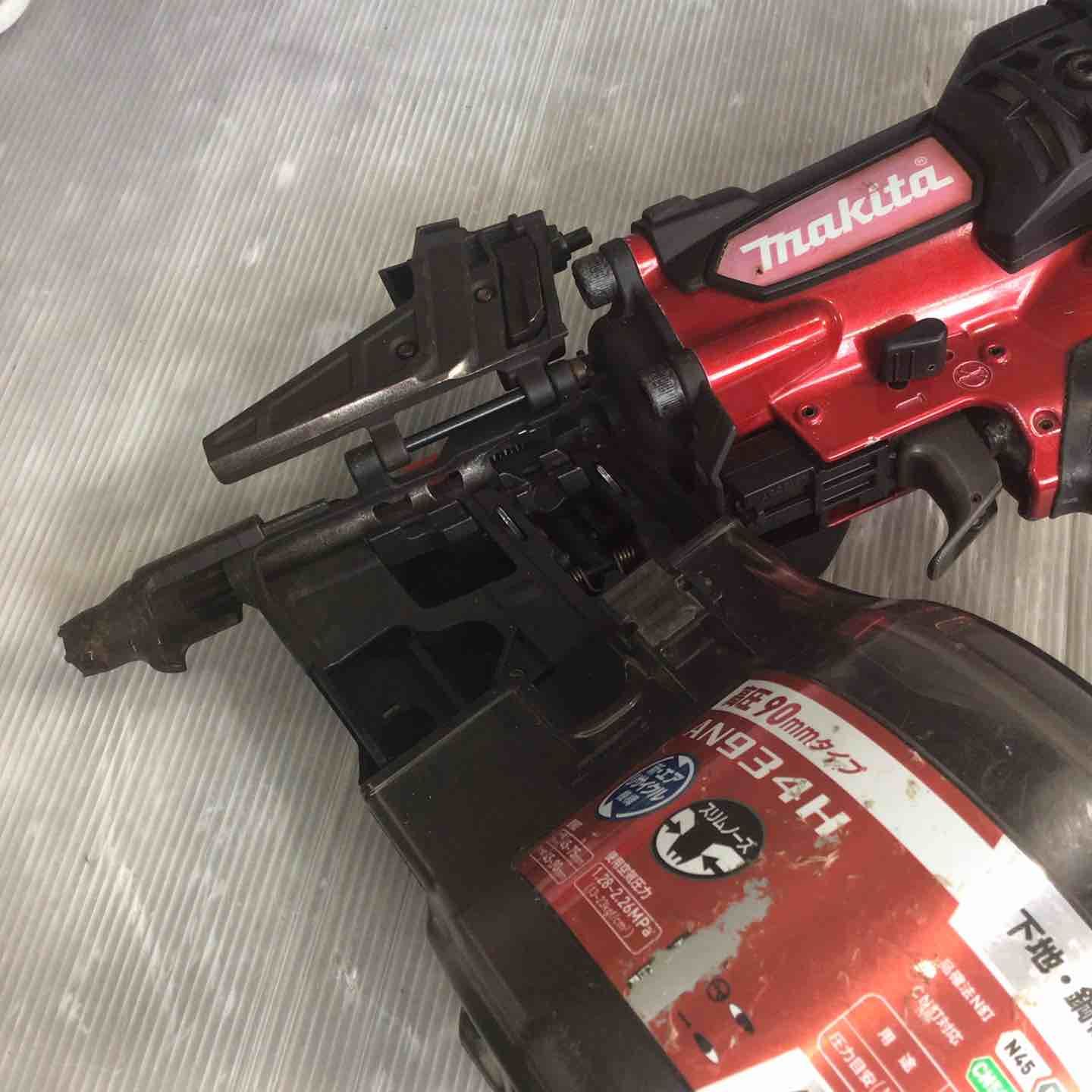 高圧エア釘打ち機