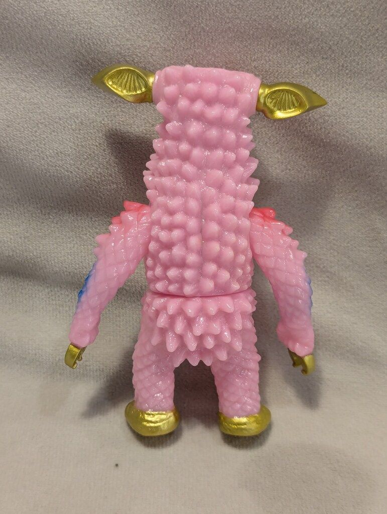 MAXTOY ミニソフビ怪獣倉庫シリーズ ギャンゴ ピンク蓄光成型 arktz