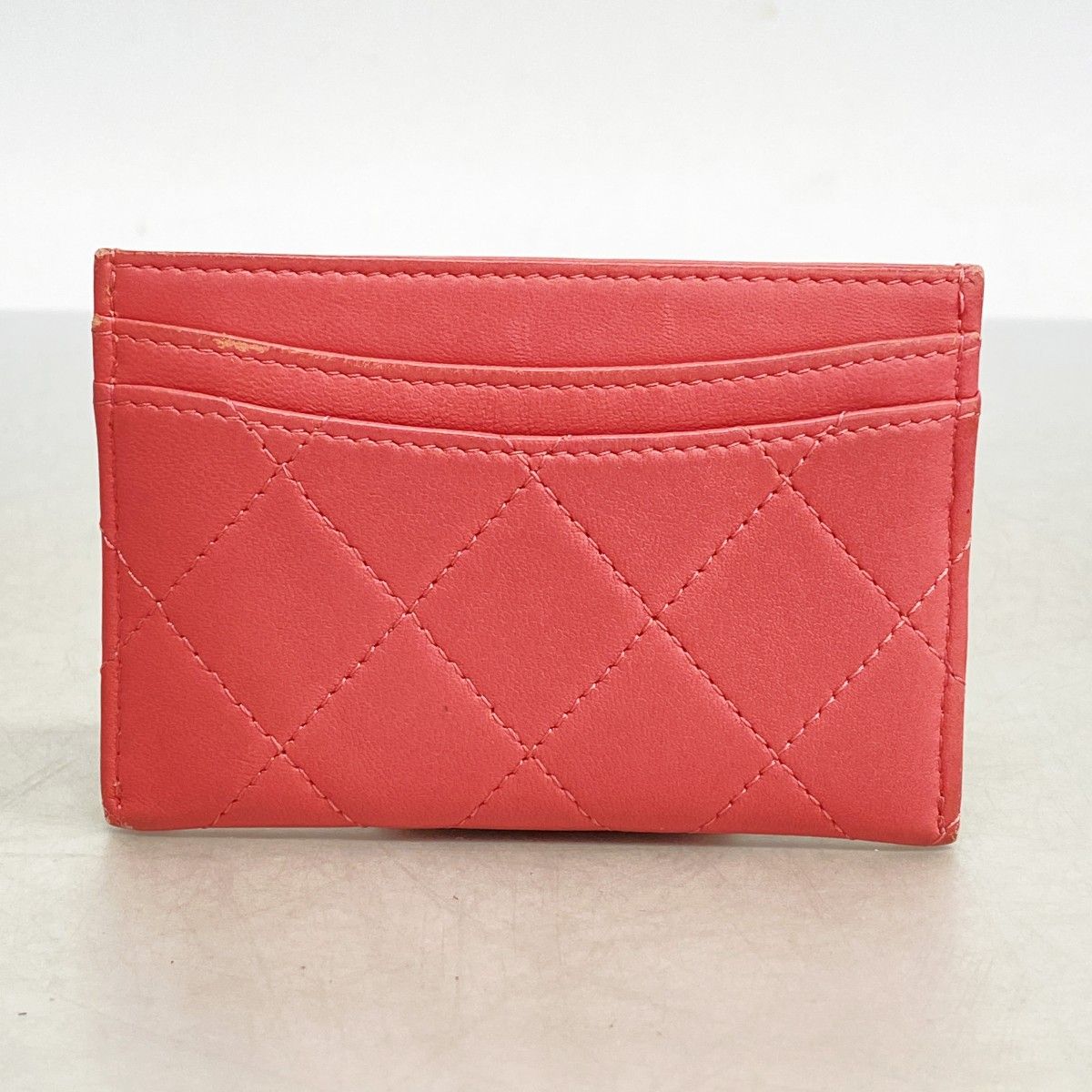 ☆SALE【5ib1693-h】シャネル カードケース マトラッセ ラムスキン  