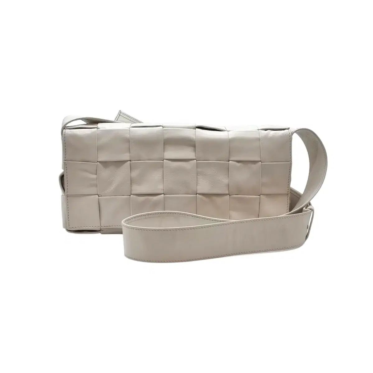 Bottega Veneta ボッテガヴェネタ ストレッチ カセットバッグ ホワイト BOB041426