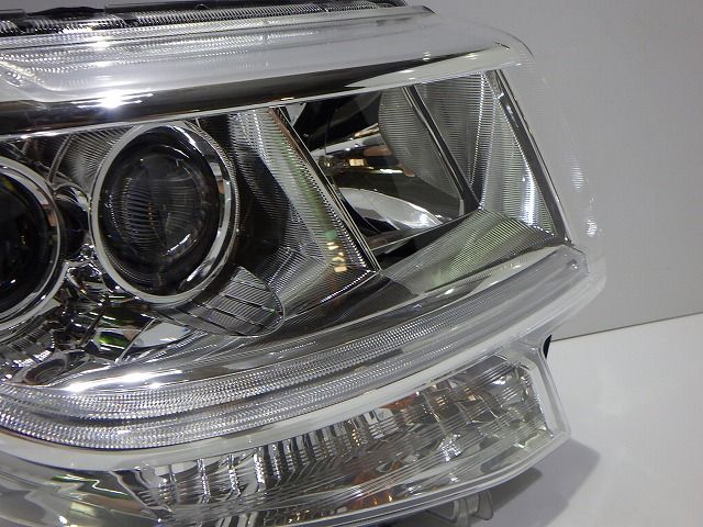 タントカスタム 右ヘッドライト LED LA600S LA610S 前期 100-51392 11 コーティング 81145-B2030 比較的 251004084