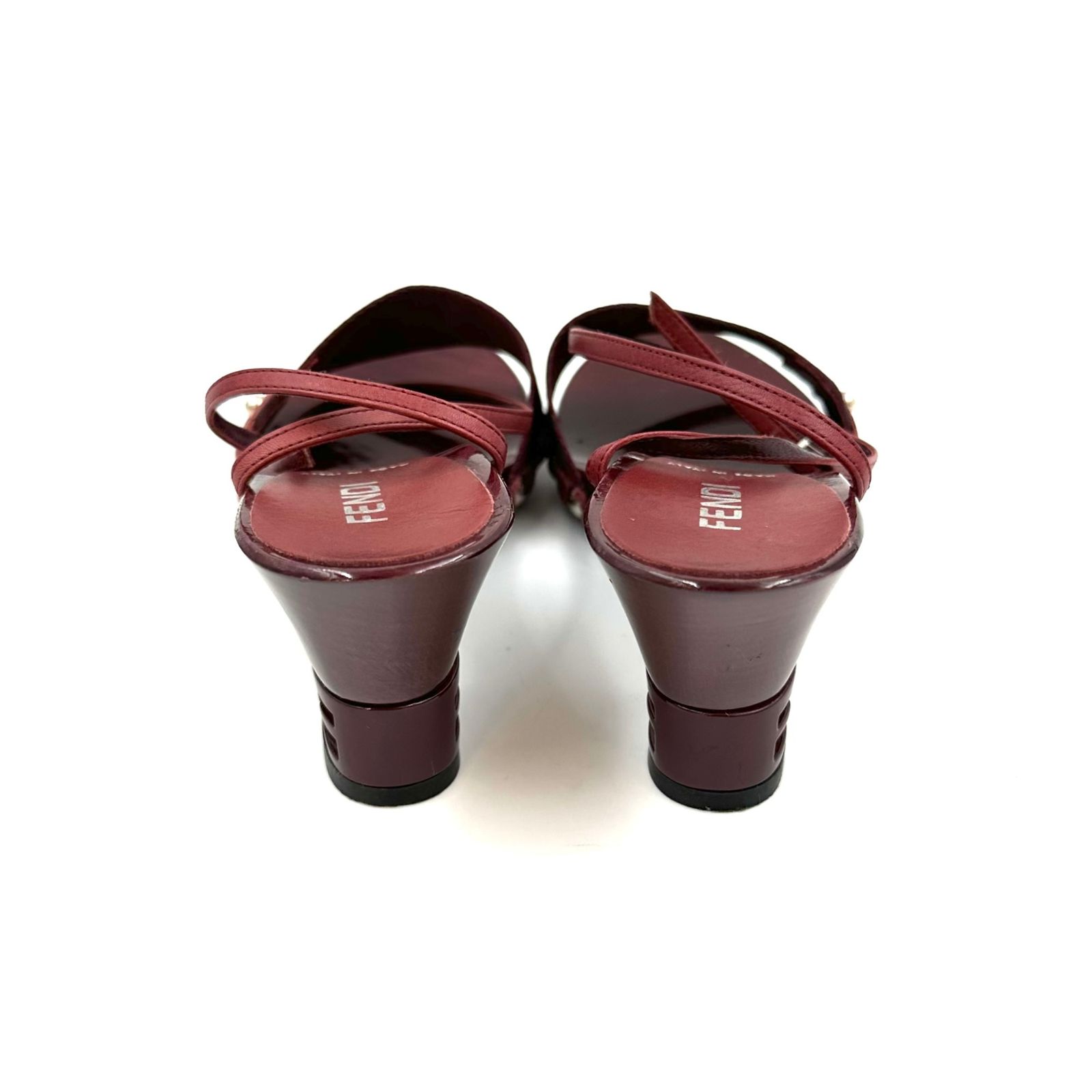 FENDI FFロゴ ミュール 37 FENDI FFロゴ ミュール 37 Fendi Cross-Strap FF Logo Sandals