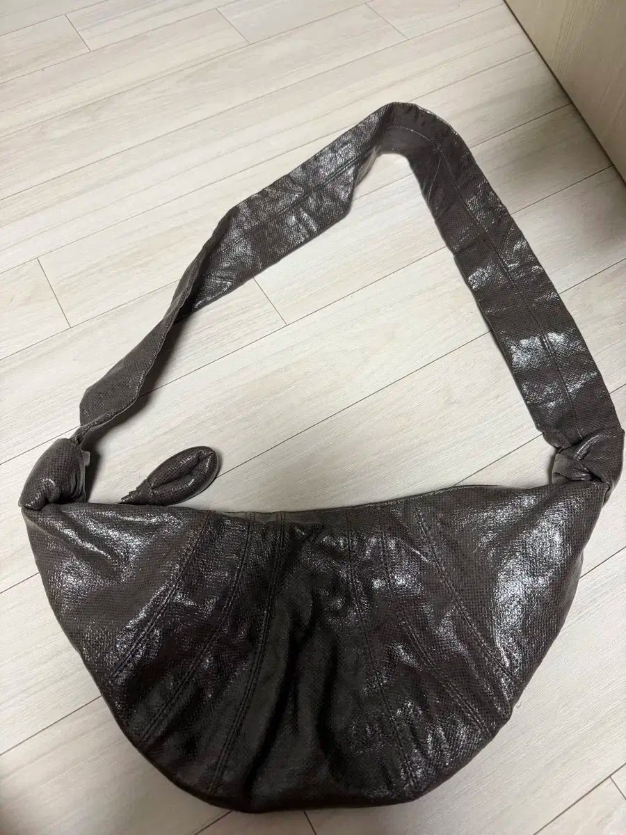 LEMAIRE ルメール クロワッサン コーティング 販売