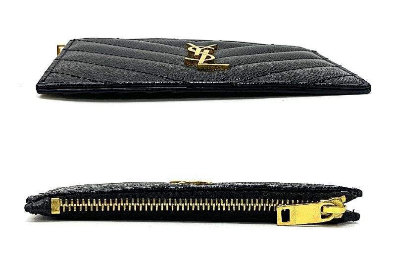 値下げ❗️☆美品☆YVES SAINT LAURENT イヴ・サンローラン ロゴ 値下げ❗️☆美品☆YVES SAINT LAURENT イヴ・サンローラン ロゴ