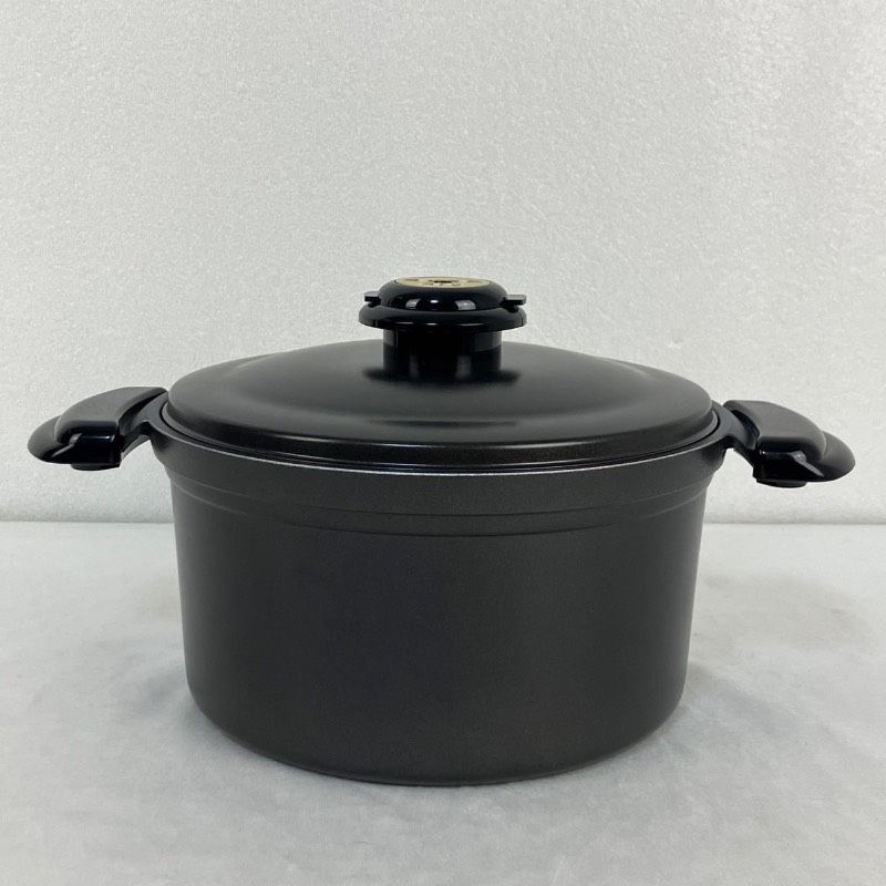 ロ*ー様 MFG 遠赤外線 炊飯鍋 スーパーラジエント クッキングヒーター専用鍋 スーパーラジエントヒーター専用「遠赤外線炊飯鍋」の販売店