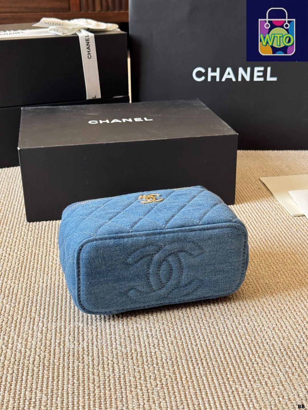 今日特価】Vintage Chanel デニム ボックスバッグ-WTO輸入4