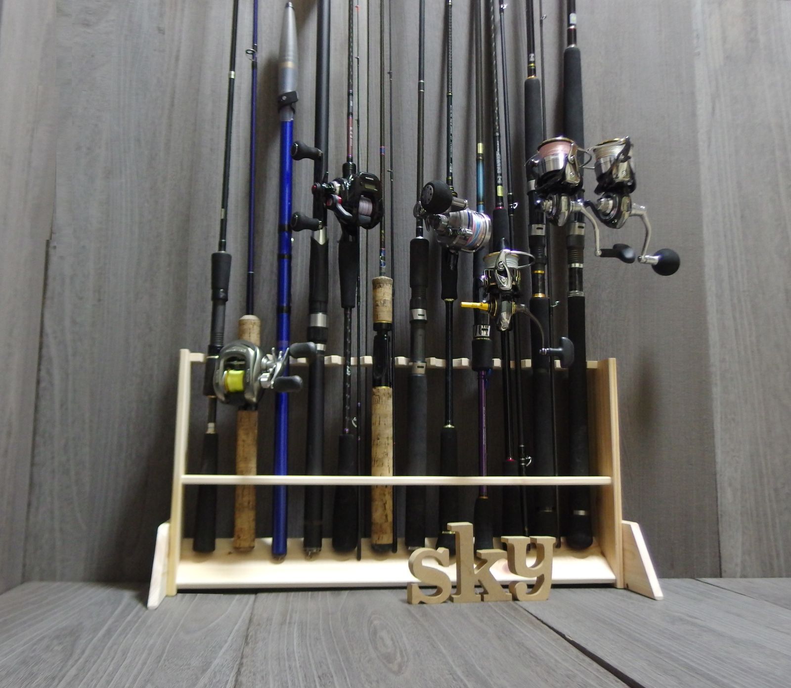 ロッドスタンド 12本 国産ヒノキ製 脚付き 分解発送（組み立て式