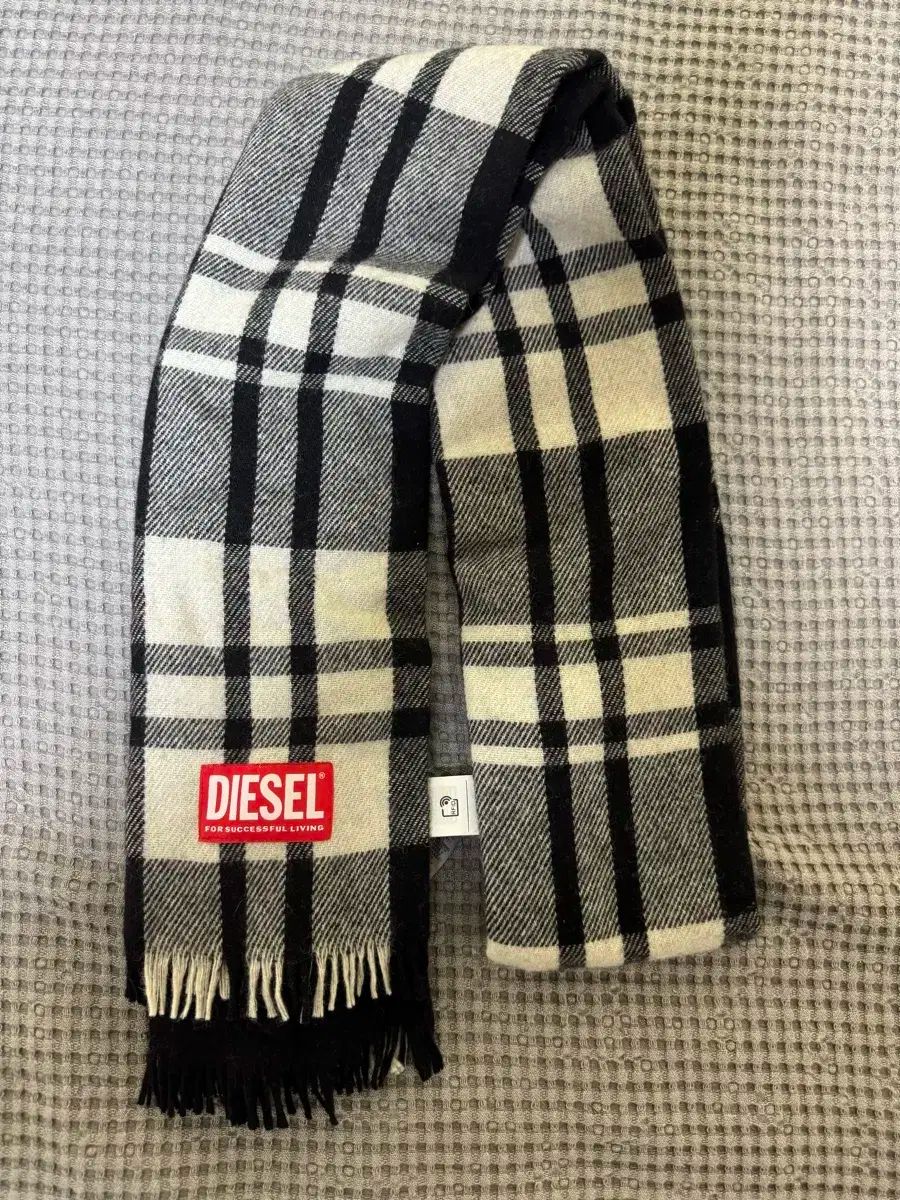 DIESEL ディーゼル ブラック ホワイト チェック マフラー