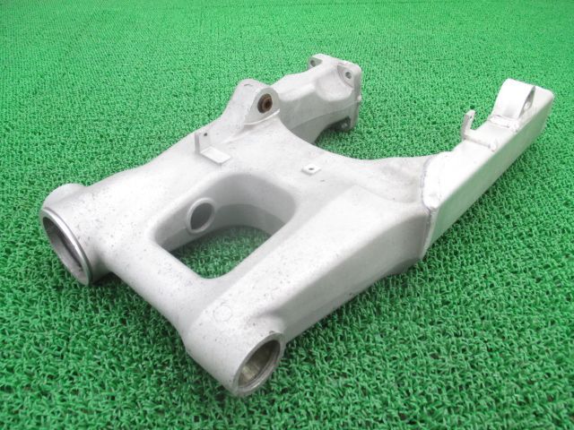 ST1300パンヨーロピアン スイングアーム MCS ホンダ 純正 中古 バイク 部品 SC51 曲がり無し そのまま使える 車検 Genuine