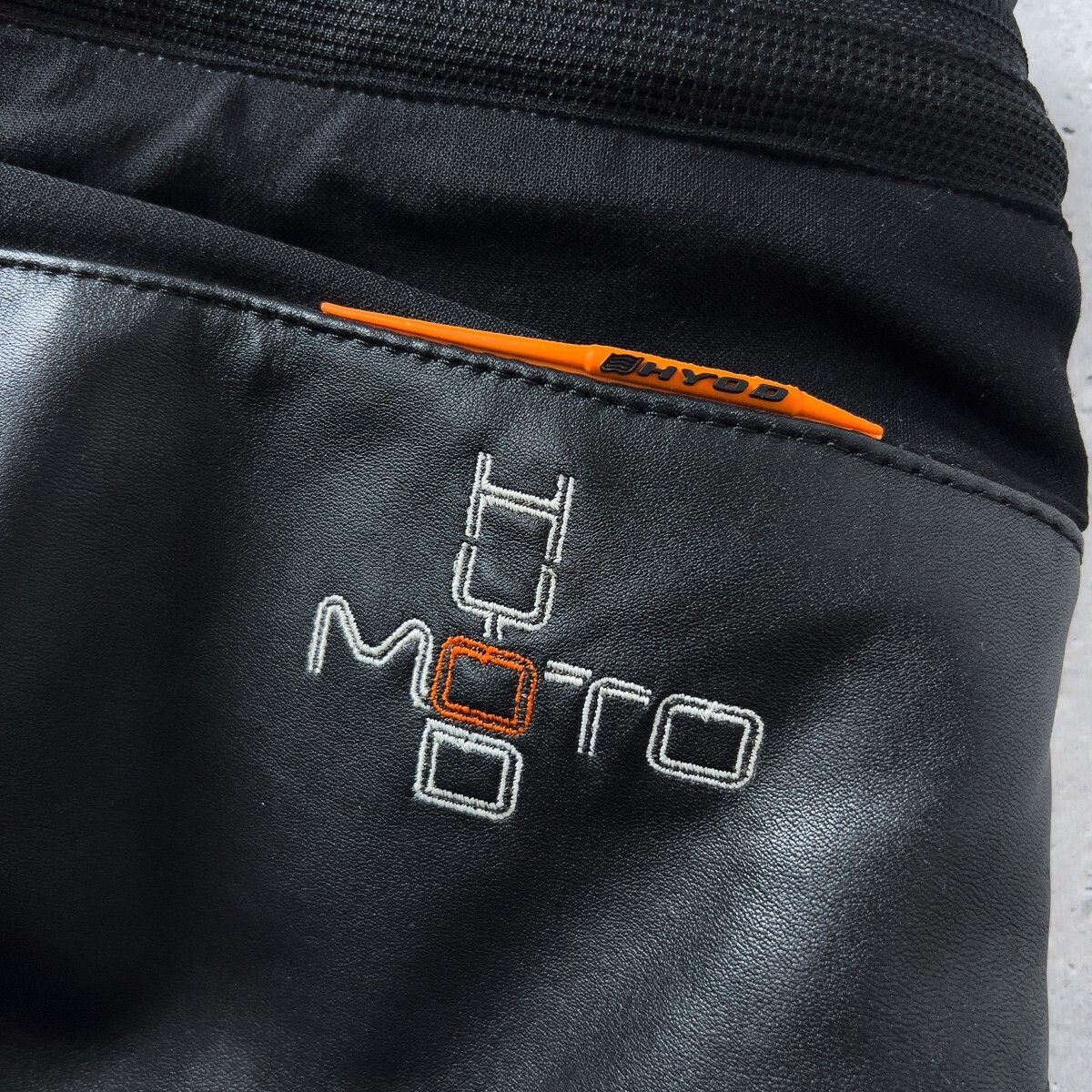 美品 HYOD ヒョウドウ MHK-006K D3O 牛革 パンチングレザー パンツ