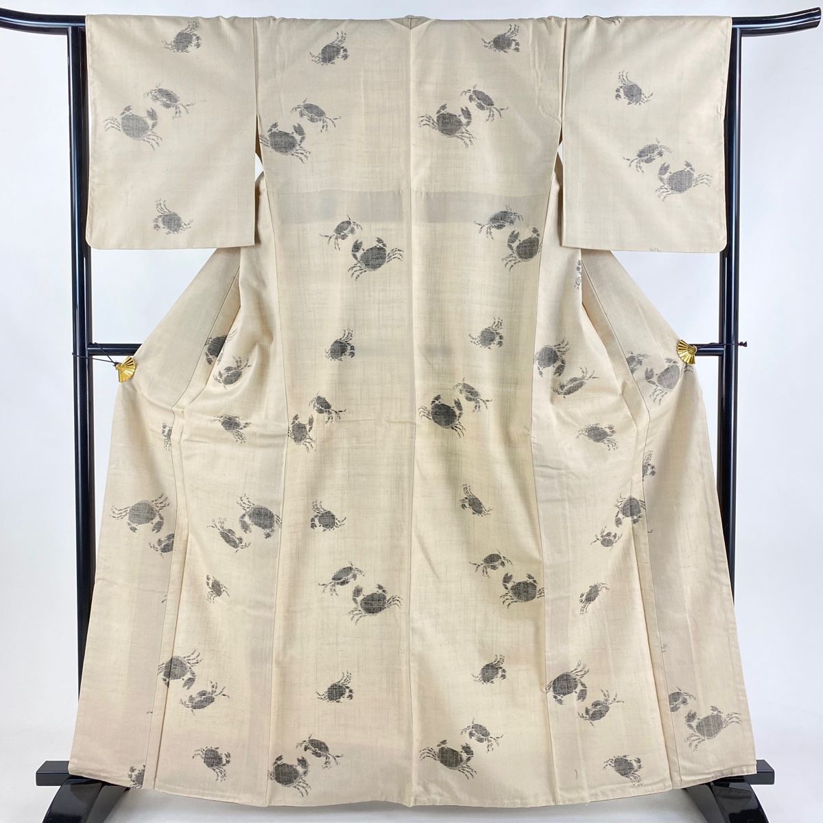 紬 身丈162cm 裄丈64cm M 袷 個性的 カニ ベージュ 正絹 名品