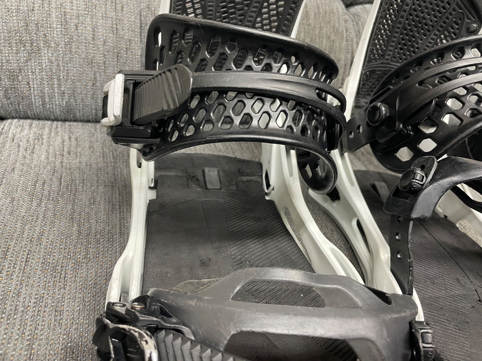 Burton MALAVITA オンライン バートン マラビータ Lサイズ 4x4