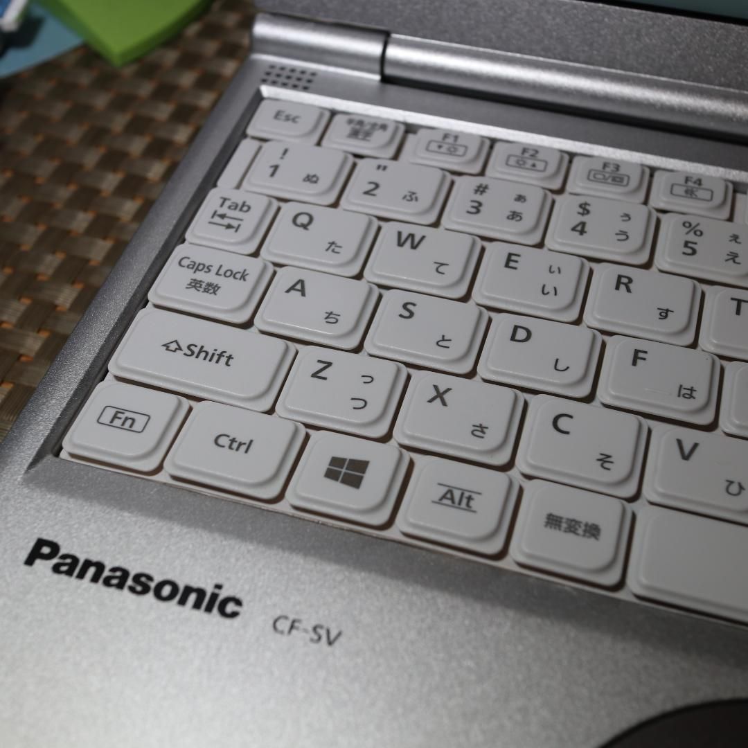 小型軽量Win11高性能8世代Corei5|メモリ8|SSD256|DVD|無線