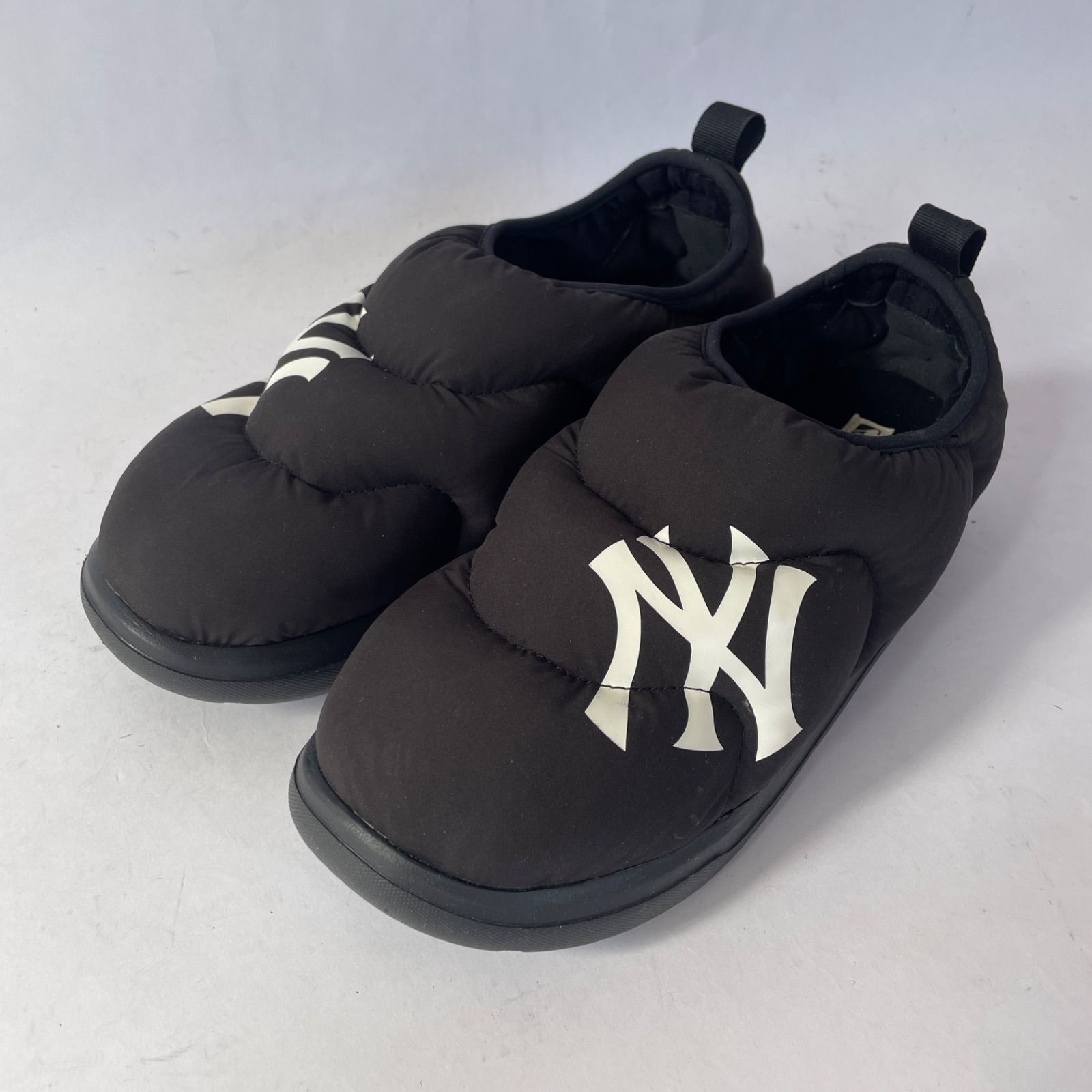 MLB KOREA NYヤンキース バウンサーパディングスリッポン 28cm ブラック サンダル 厚底