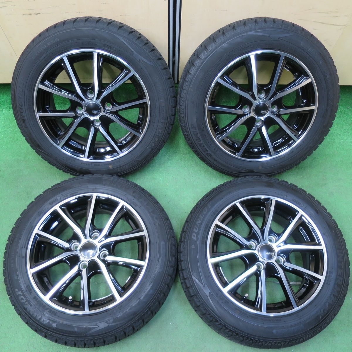 送料無料] バリ溝！22年！9.5分☆スタッドレス 165/65R14 ダンロップ 