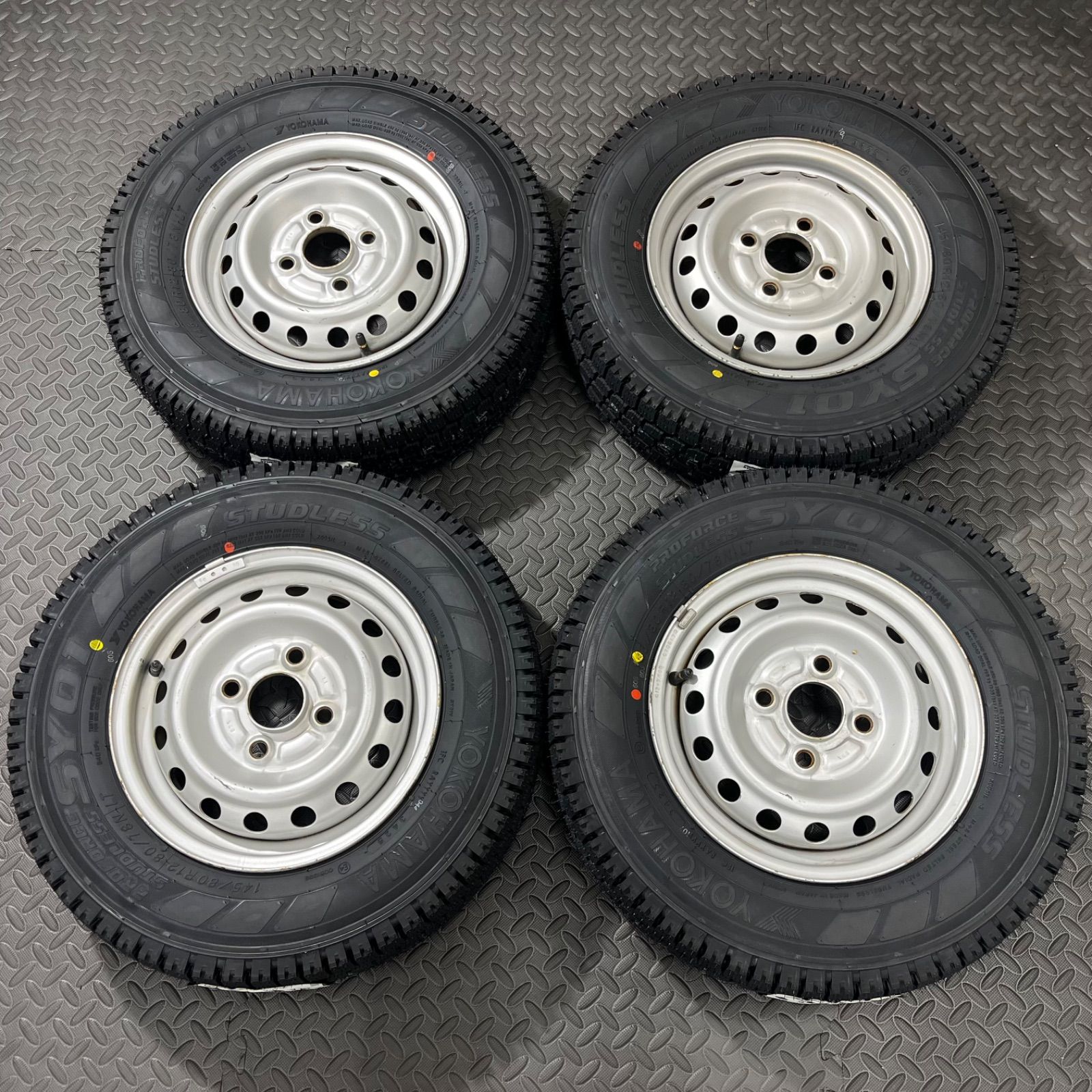 25年製 タイヤ 145 80R12 80 78N LT ヨコハマ SY01 ホンダ アクティ スタッドレスタイヤ 冬タイヤ 1050Y