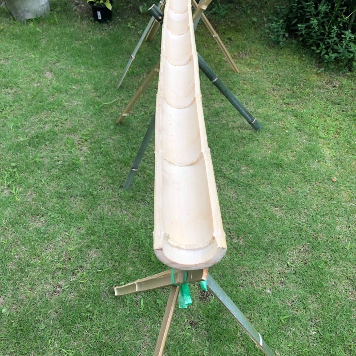 流しそうめん 孟宗竹 1，6m4連 約6ｍ 脚5組 つゆ入れ4個付き