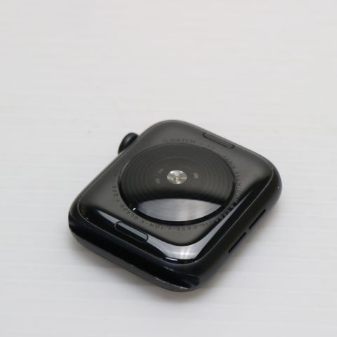 Apple Watch SE GPS 44mm スペースグレイ Watch Apple 土日祝発送OK 05000