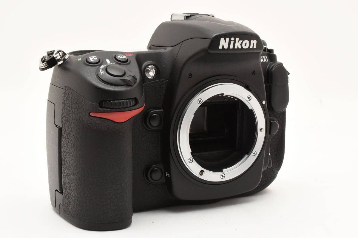 ☆ショット数21,232 枚☆ニコン Nikon D300 ボディ デジタル一眼レフ