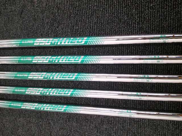 ピノ SHINZO Paris x Mizuno Wave Prophecy LS 