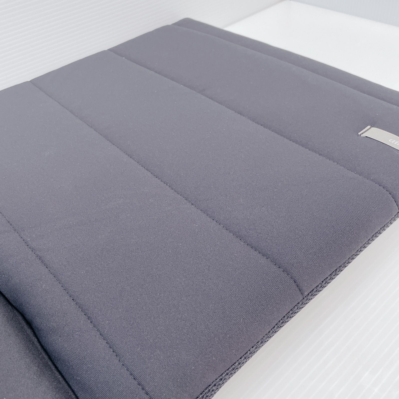 エアウィーヴ airweave 座クッション ブラック 二つ折り