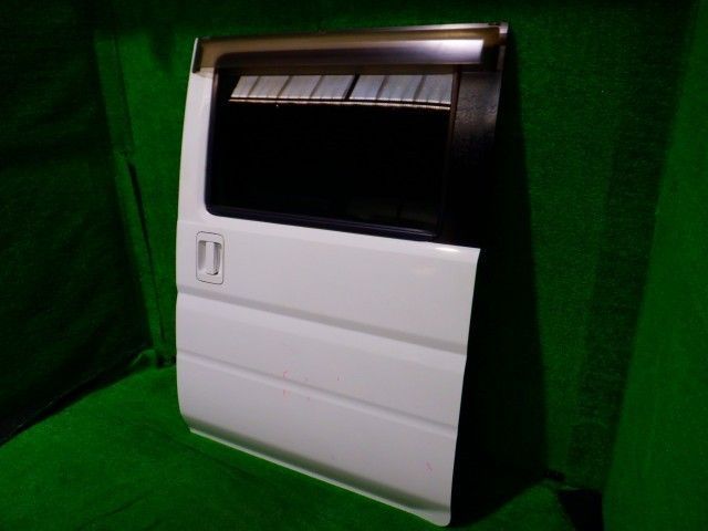 R左スライドドア