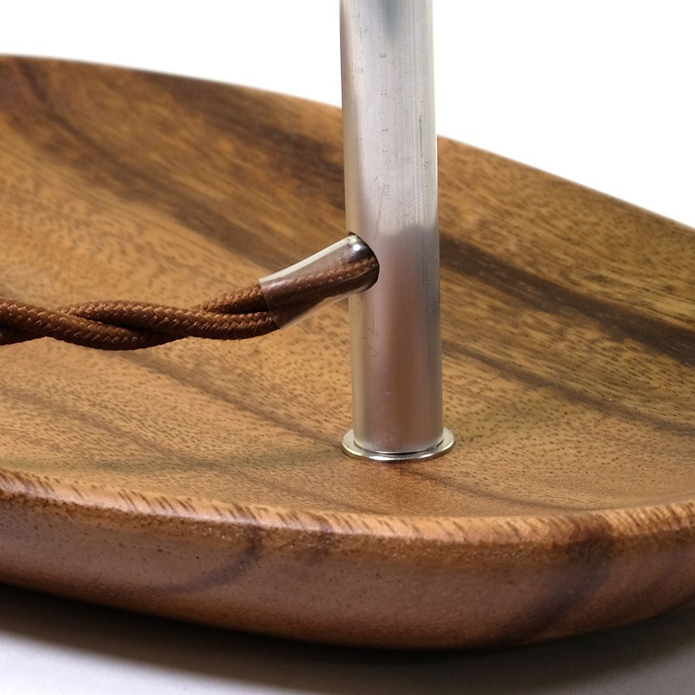 アカシアのプレート付き