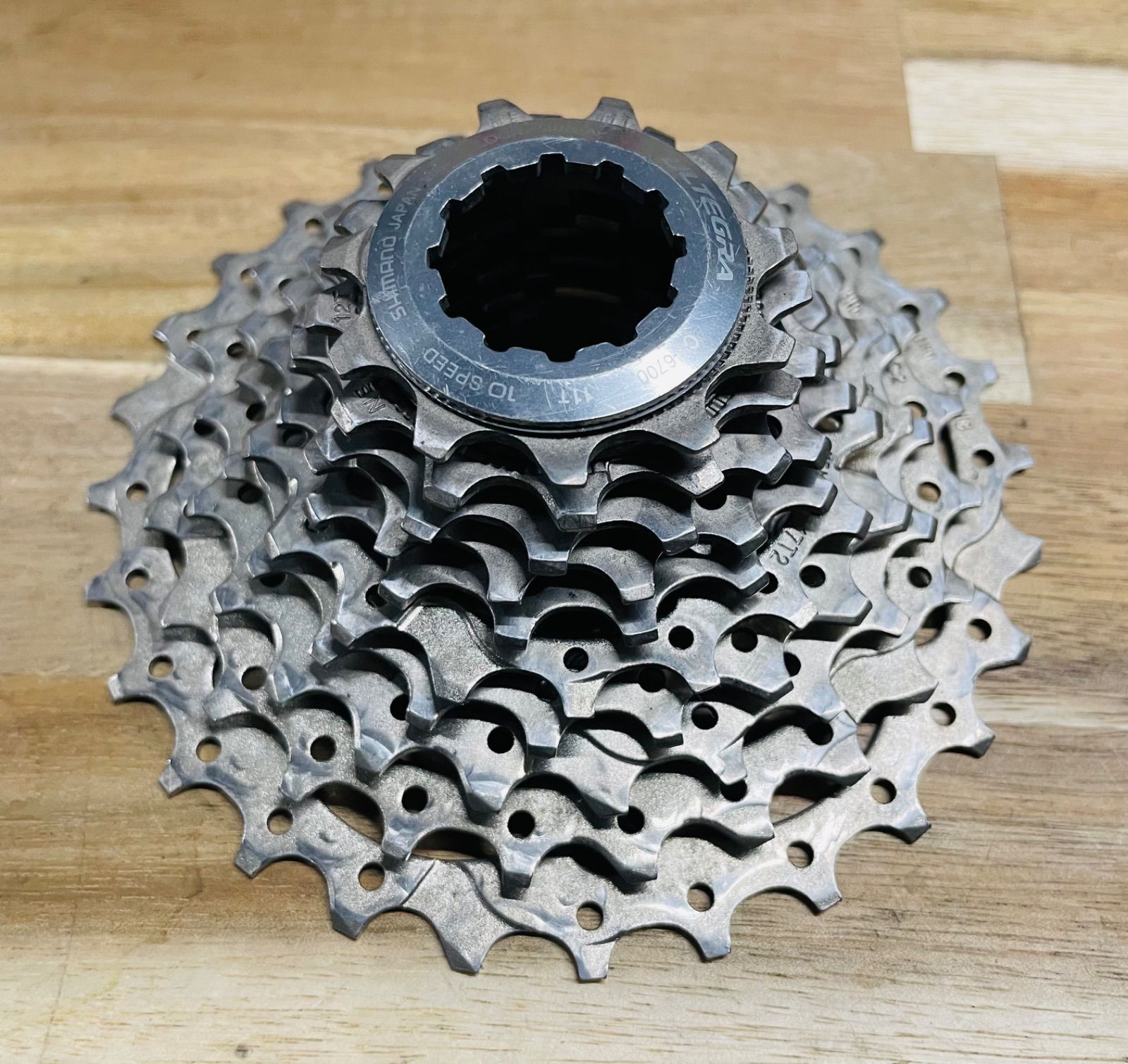 シマノCS-6700 10s 12-30T 未使用 2025，お得】 SHIMANO CS-6700 スプロケット 12-30T 10-SPEED 箱