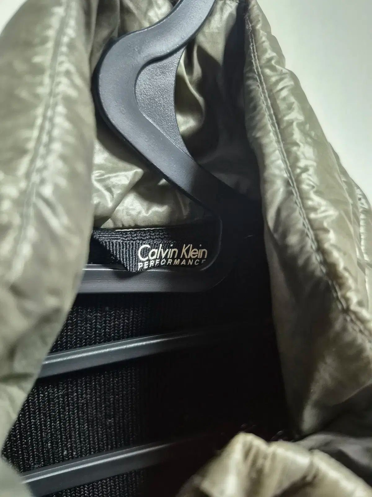 Calvin Klein カルバ ンクライン ダウンベスト 軽量 M