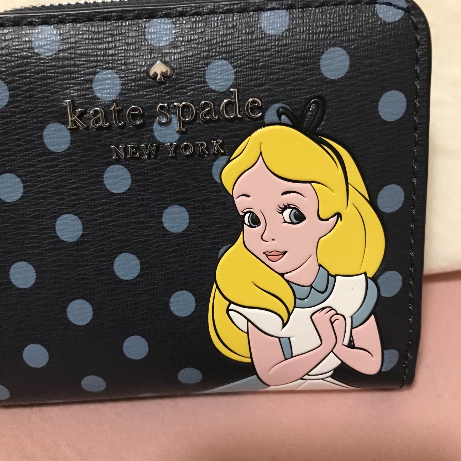 日本未発売】kate spade 不思議の國のアリス 折り財布 - www.comraizes