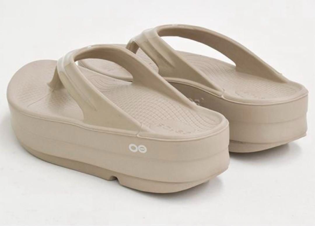 OOFOS WOMEN S OOMEGA ウーフォス ファッション リカバリーサンダル
