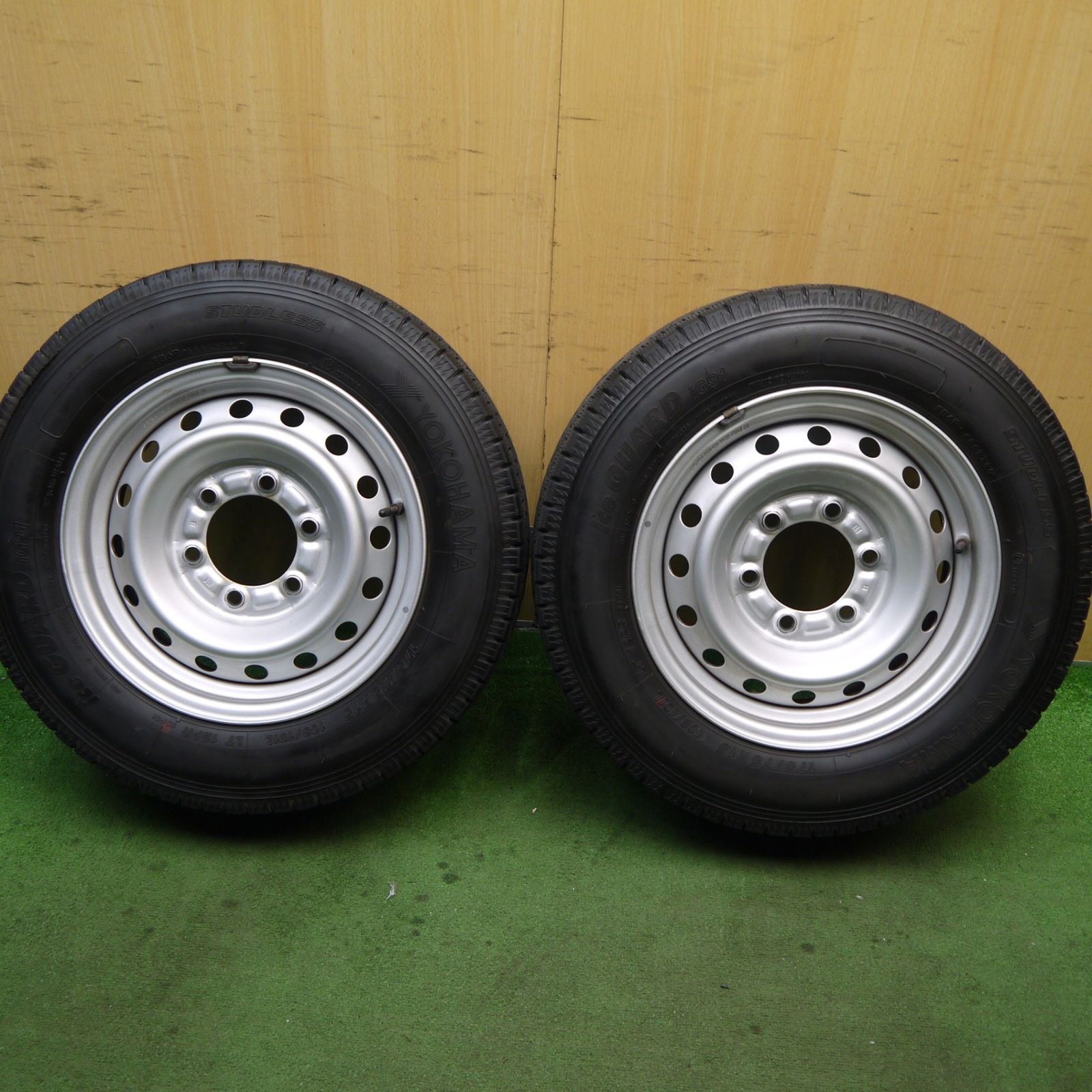 ホンダ N-boxカスタム15インチ 美品バリ溝 ホンダ N-boxカスタム15インチ 美品バリ溝 ホンダ N-boxカスタム