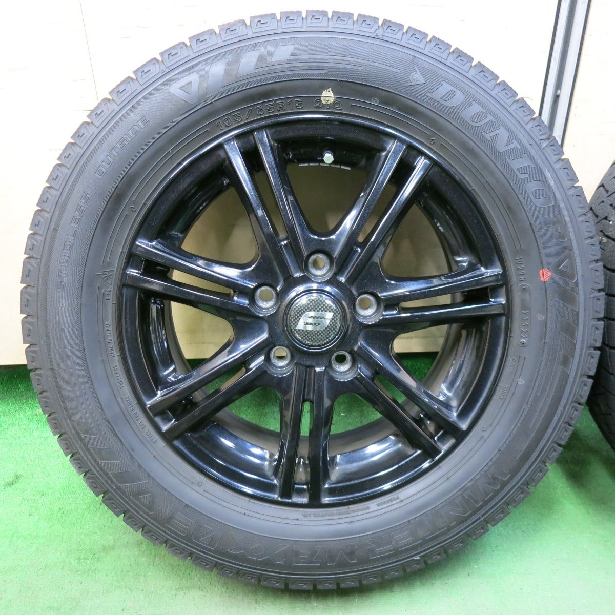 バリ溝 22年 キレイ 9.5分以上 スタッドレス 195 65R15 ダンロップ ウインターマックス03 STRANGER ストレンジャー 15インチ PCD114.3 5H 5091102SKス