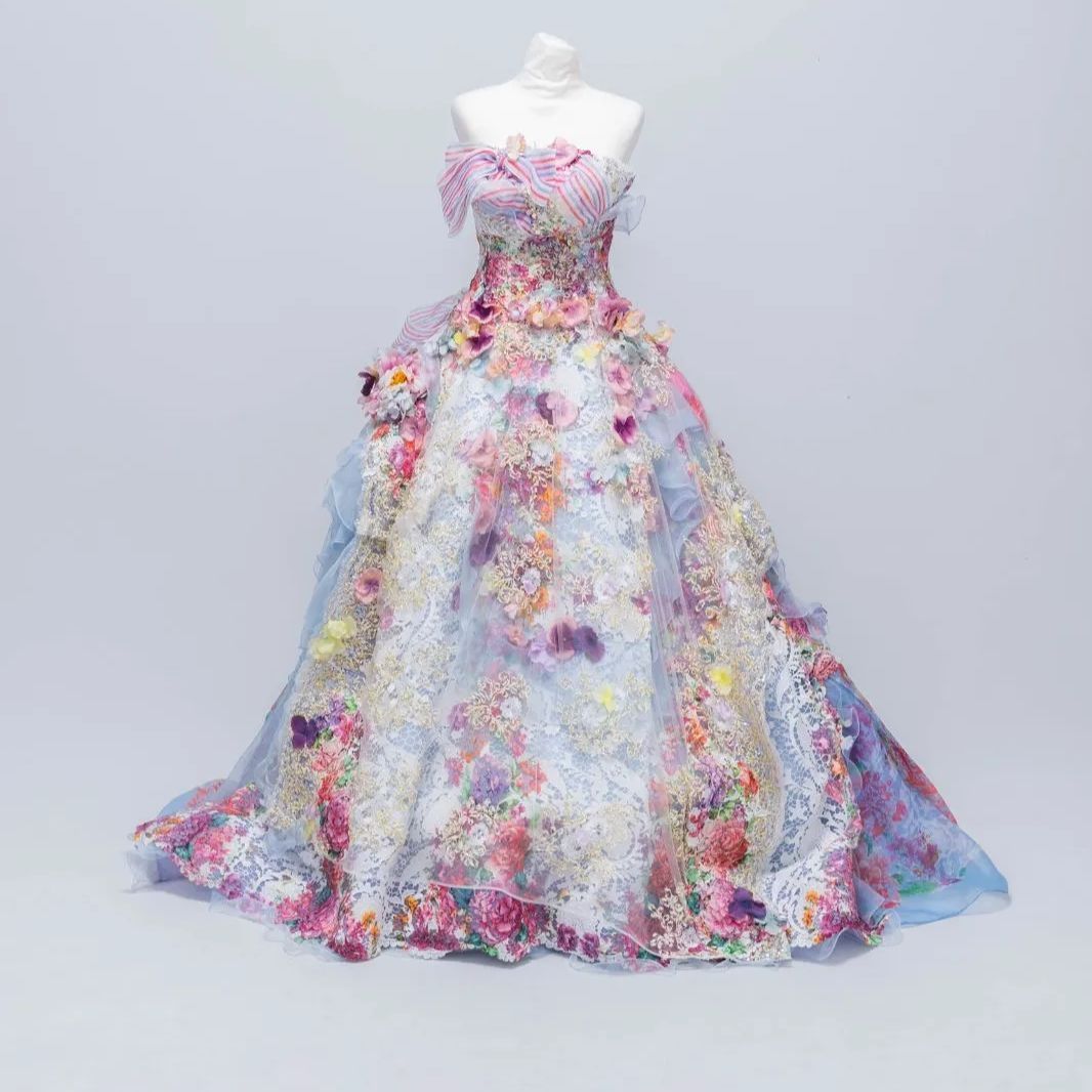 stella de libero ステラ デ リベロ 国産高級ドレス 結婚式 二次会 前