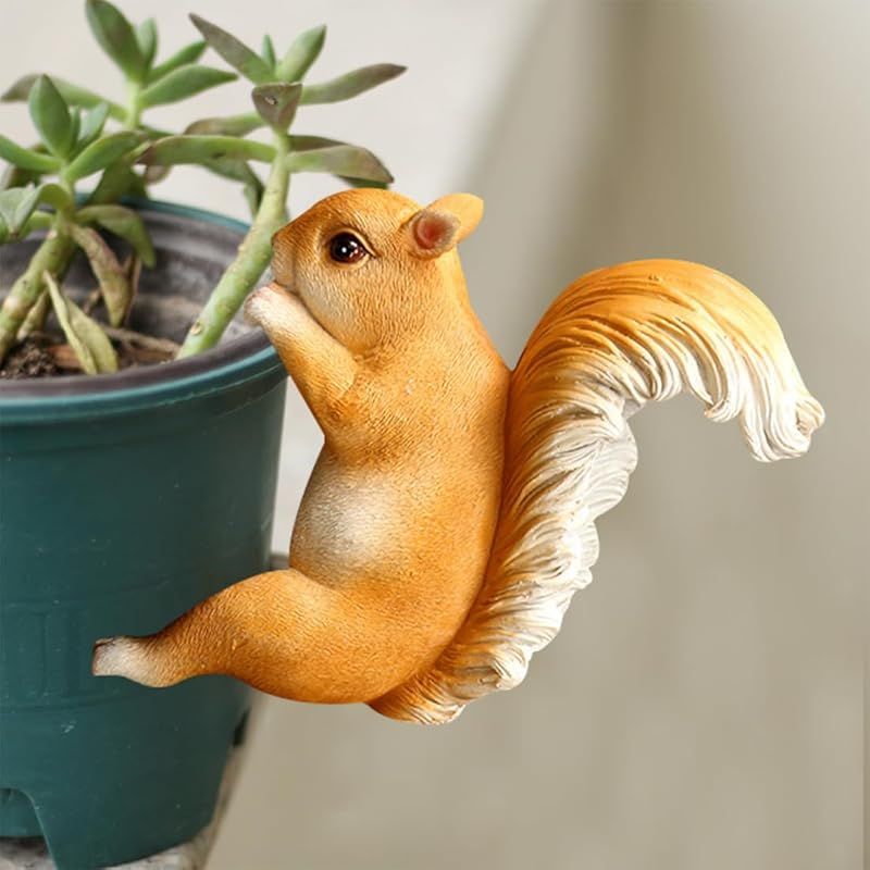 新品】 Voyyphixa リス ミニチュア 置物 木の上のリス ネジ付き 癒し