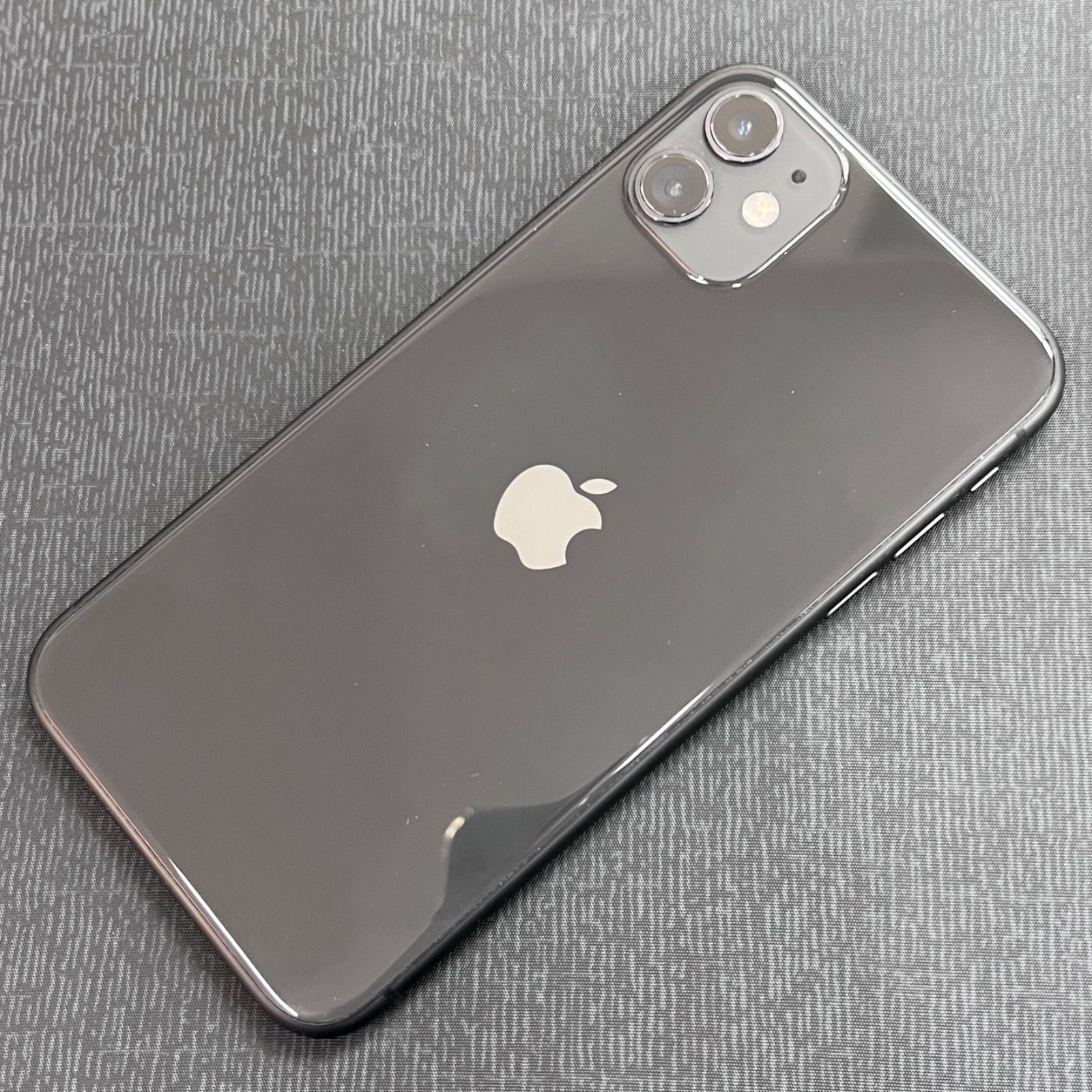 iPhone11　64GB　NWLT2J/A　SIMロック解除済み SIMロック解除済 iPhone 11 64GB ブラック NWLT2J/A - メルカリ