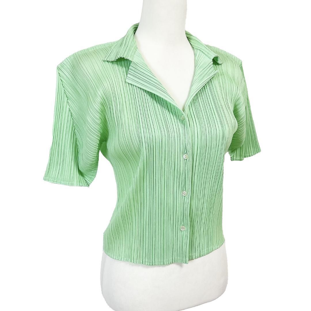 3 ライトグリーン